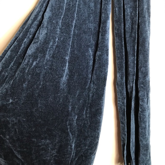 Blue Crushed Velvet Fringe Scarf - Picture 4 of 4